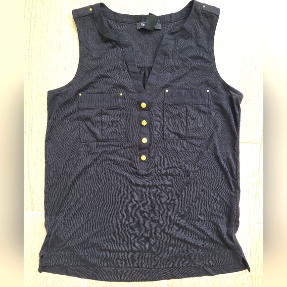 White House Black Market Tops - White House Black Market Black sleeveless V-neck button front shirt - size small